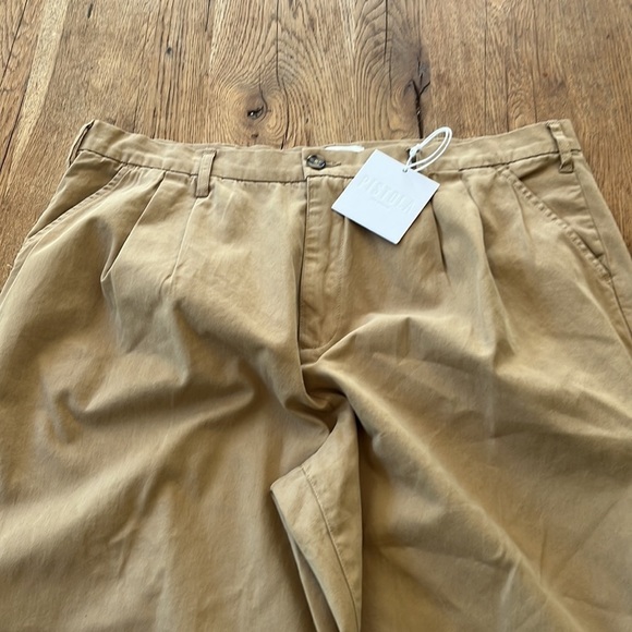 Pistola Khaki pleated trousers, Size 33, NWT - Picture 5 of 8